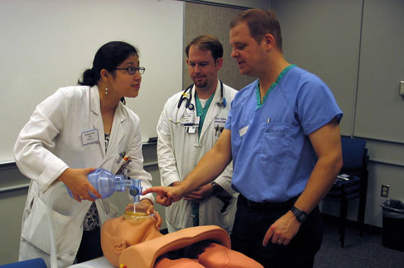 Internal Medicine Residency Skills Fair - Internal Medicine residents performing airway management