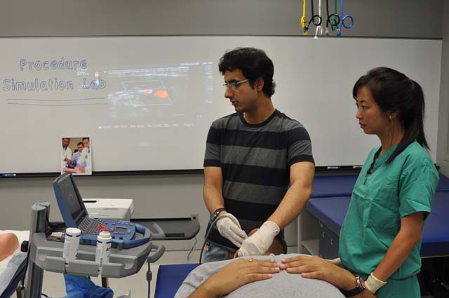 Internal Medicine Resident Skills Fair - Internal Medicine resident - Ultrasound guided central line placement