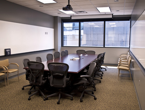 One of the 7 small group rooms available in the Student Learning Center