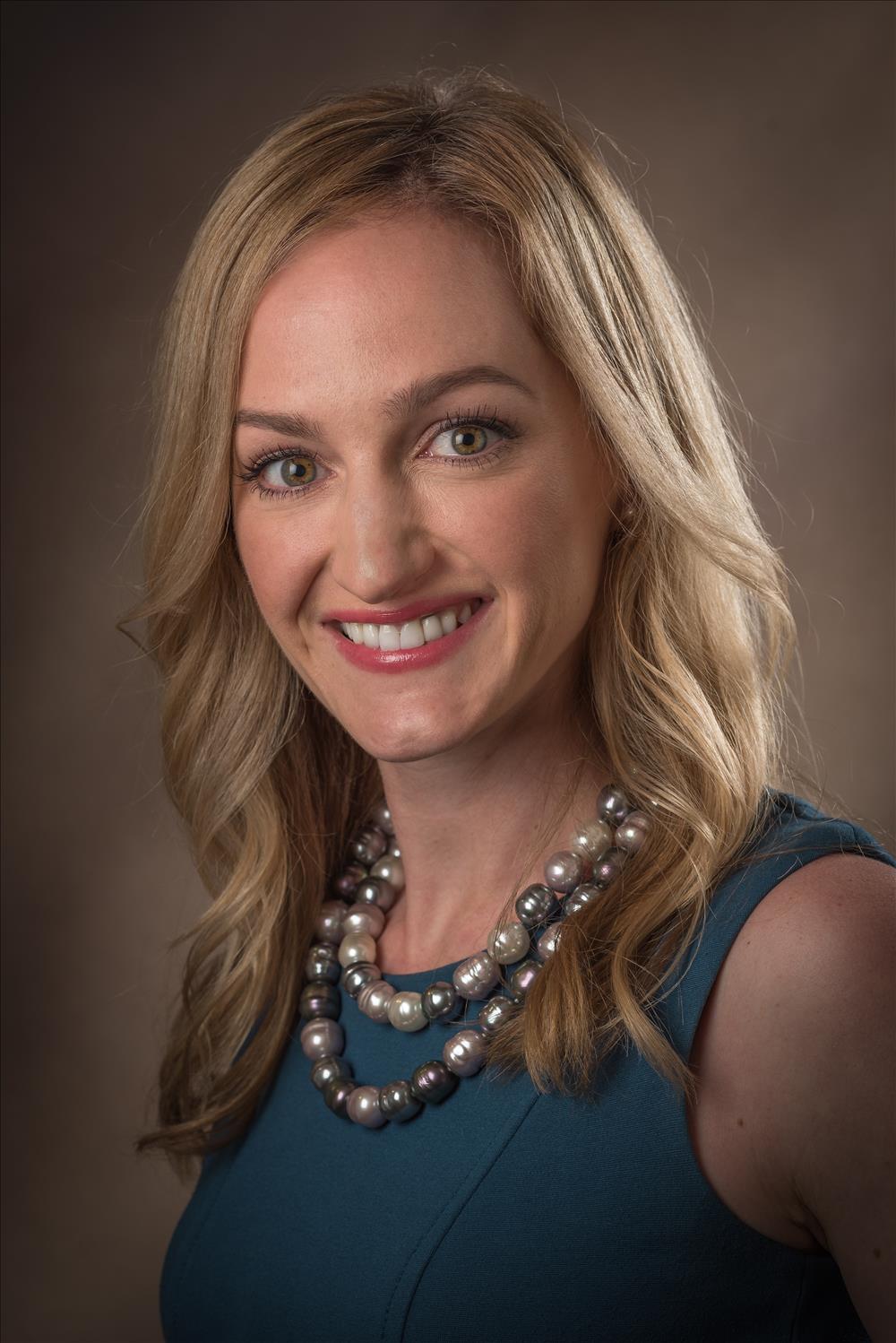 Amy Prudhomme Headshot