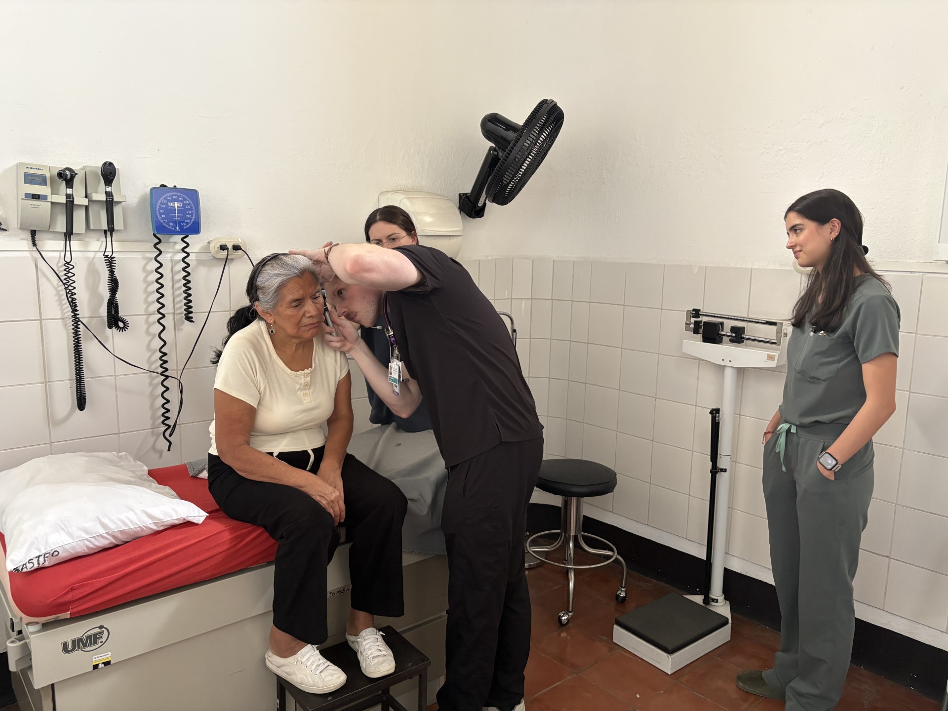 Medical students provide healthcare