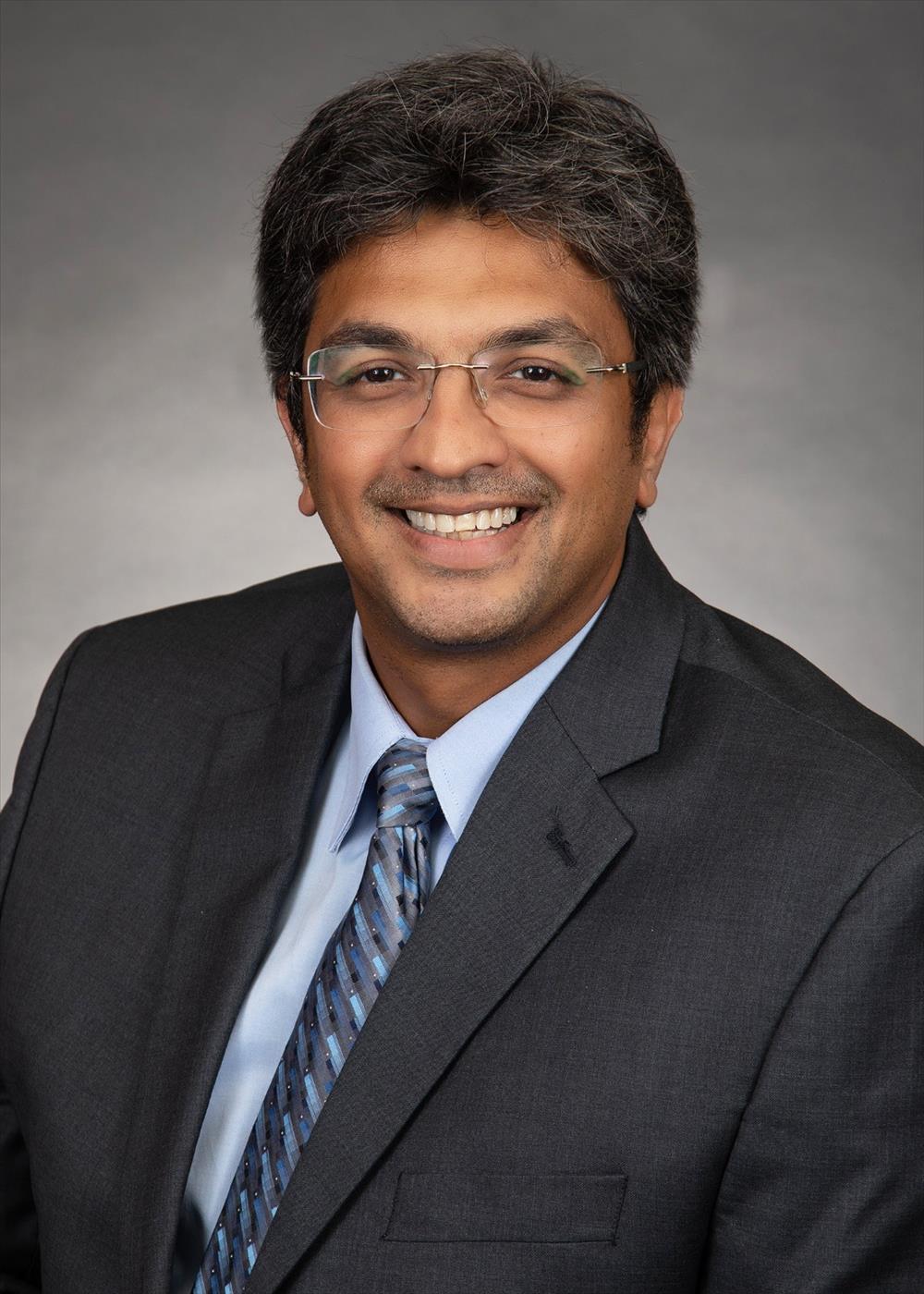 Dr. Rohan Walvekar Headshot