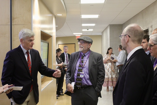 Sen. Cassidy tours LSU Health New Orleans